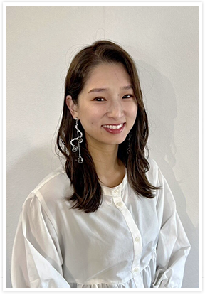 スタイリスト　相生 うらん