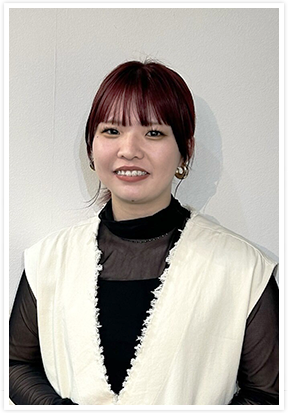 アシスタント　浅野 奈未