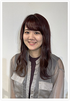 アシスタント　今井 若奈